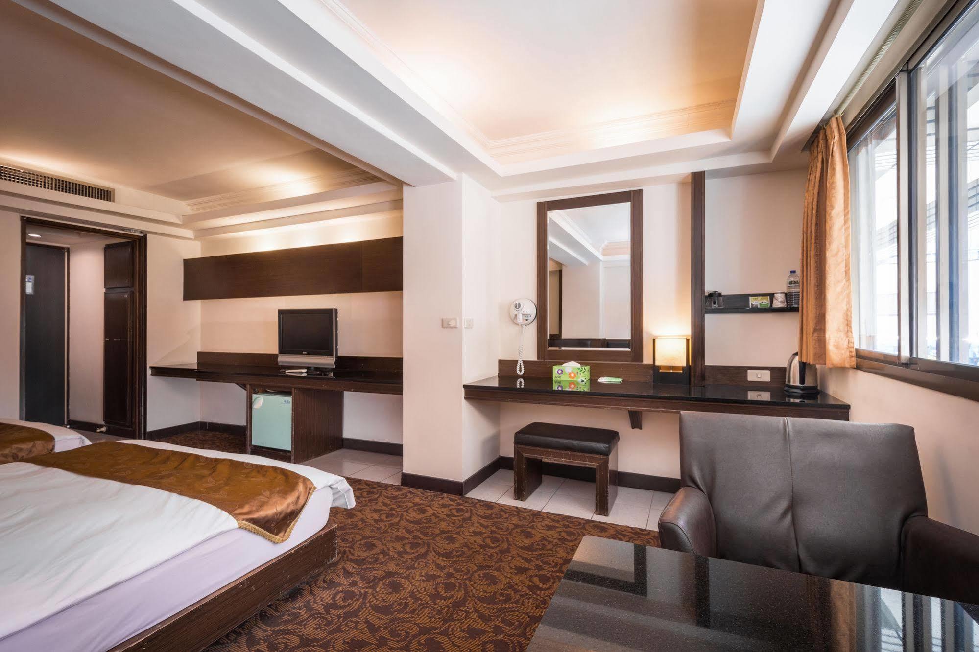 The Enterpriser Hotel Taichung Dış mekan fotoğraf