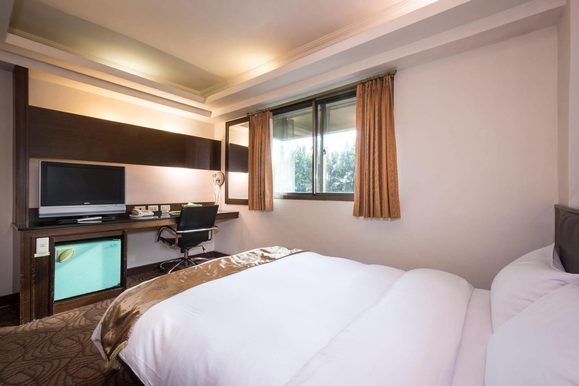 The Enterpriser Hotel Taichung Dış mekan fotoğraf
