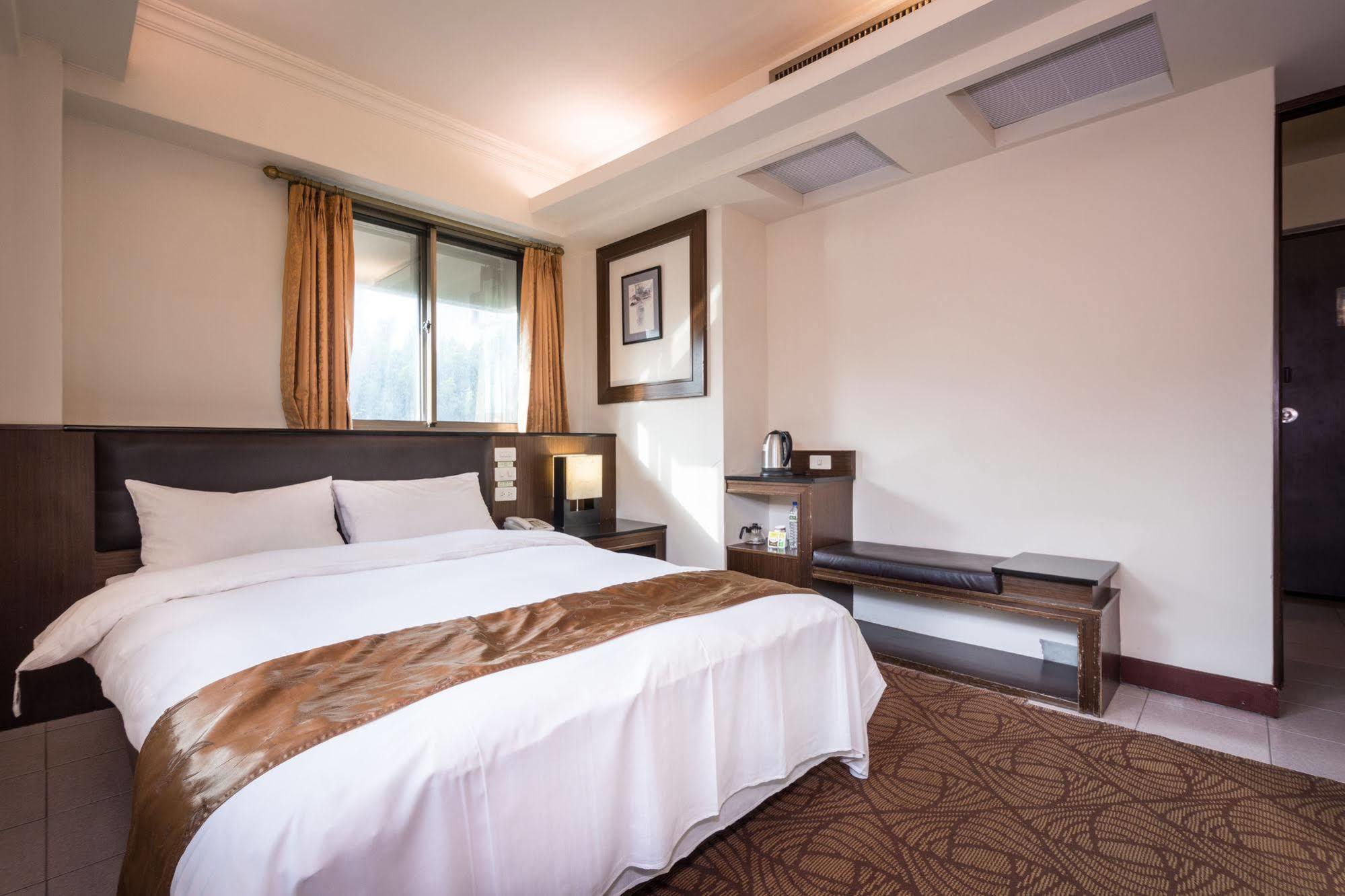 The Enterpriser Hotel Taichung Dış mekan fotoğraf