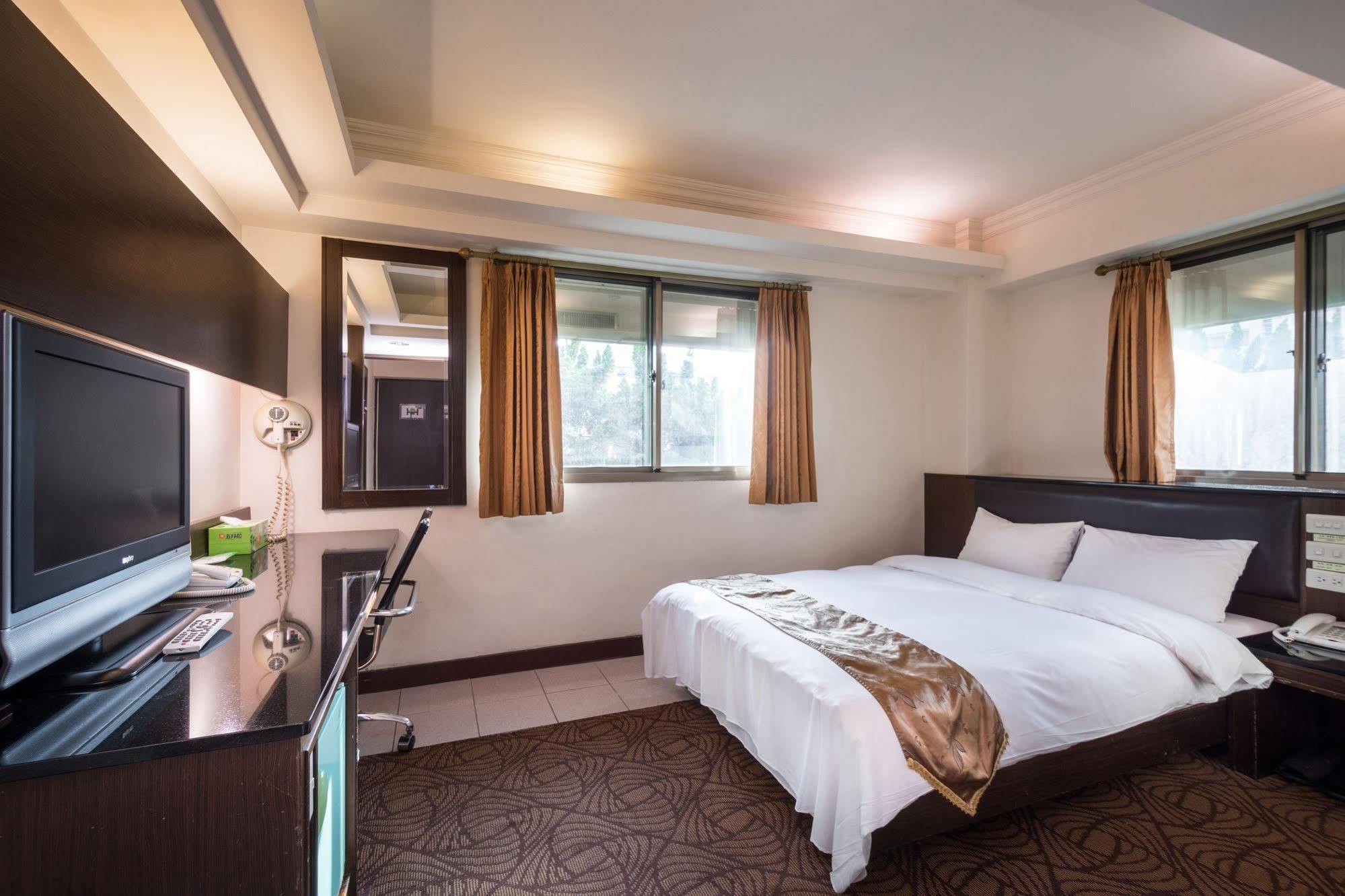 The Enterpriser Hotel Taichung Dış mekan fotoğraf